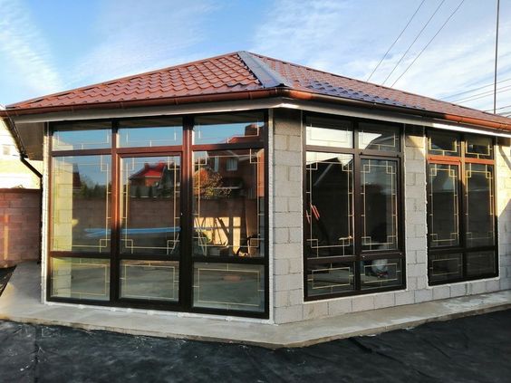 هناجر ودهانات ديكورية